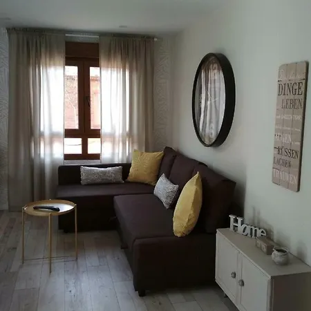 Espronceda Patio Solarium خيخون