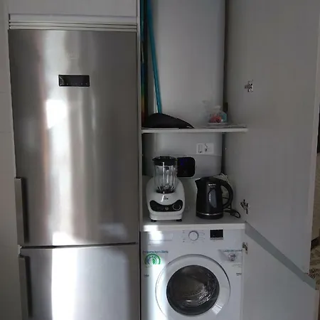 Espronceda Patio Solarium شقة