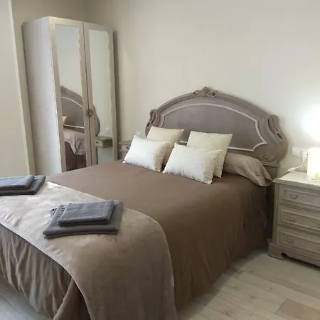 Espronceda Patio Solarium * خيخون